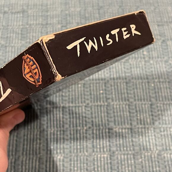 Twister (VHS, 1996) TESTED Tape And Cover - Picture 3 of 9